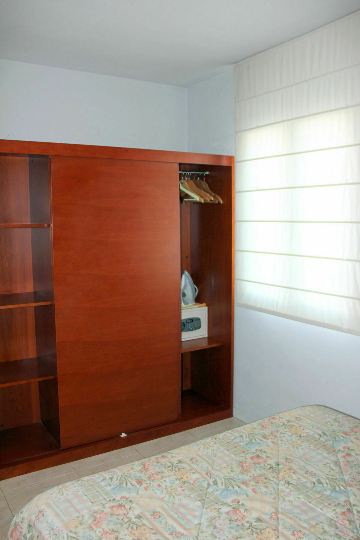 Apartamentos Caru Кастелдефелс Екстериор снимка
